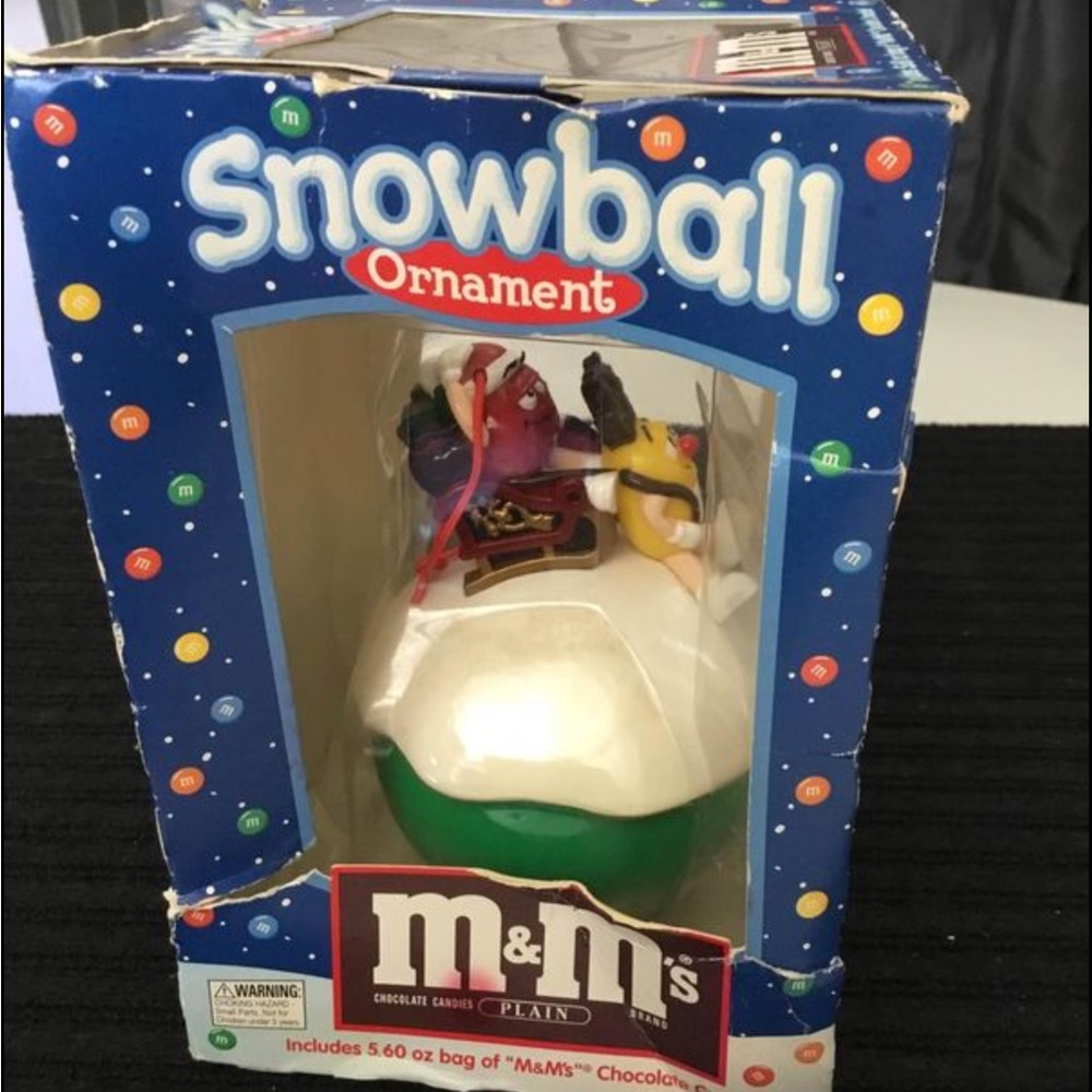 M&M snowball ornament for Christmas